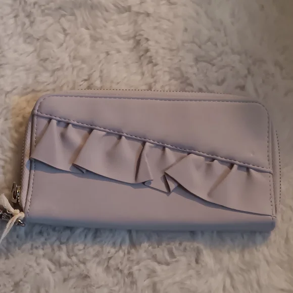 Hand Painted Cinderella Wallet - Picture 3 of 4